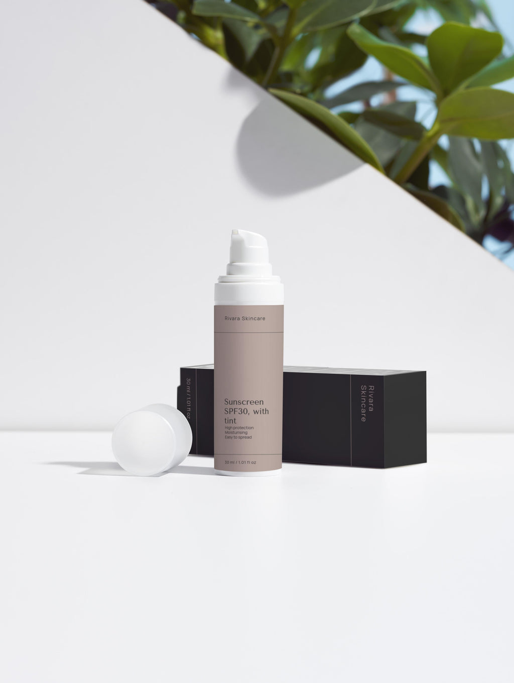 Sunscreen SPF30, with tint